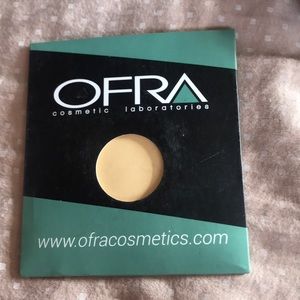 OFRA banana highlighting powder